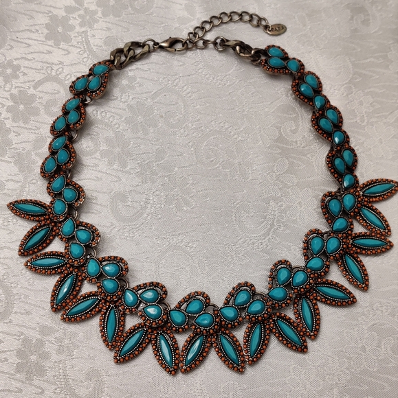 Stunning Turquoise and Coral Glass Statement Necklace Rare - Picture 10 of 15